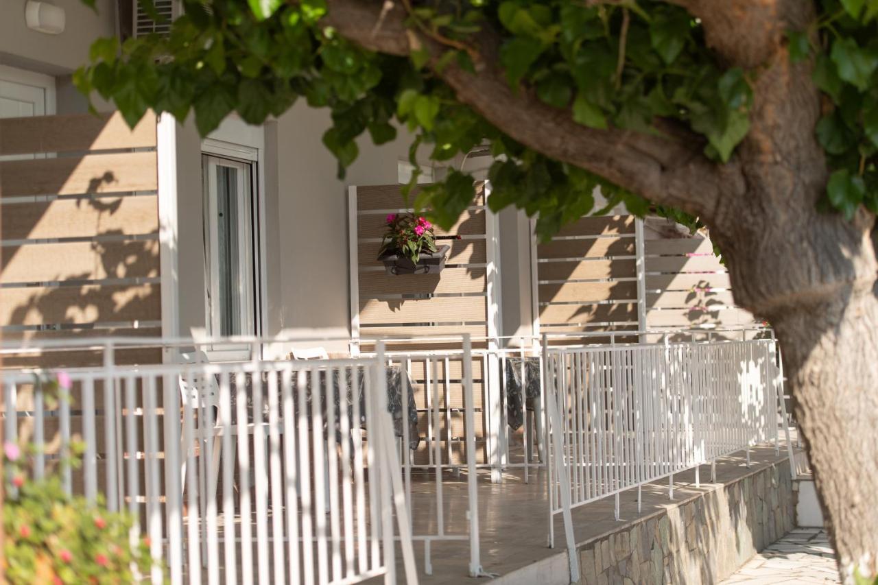 Moukas Seaside Apartments Romantico Σελιανίτικα Εξωτερικό φωτογραφία